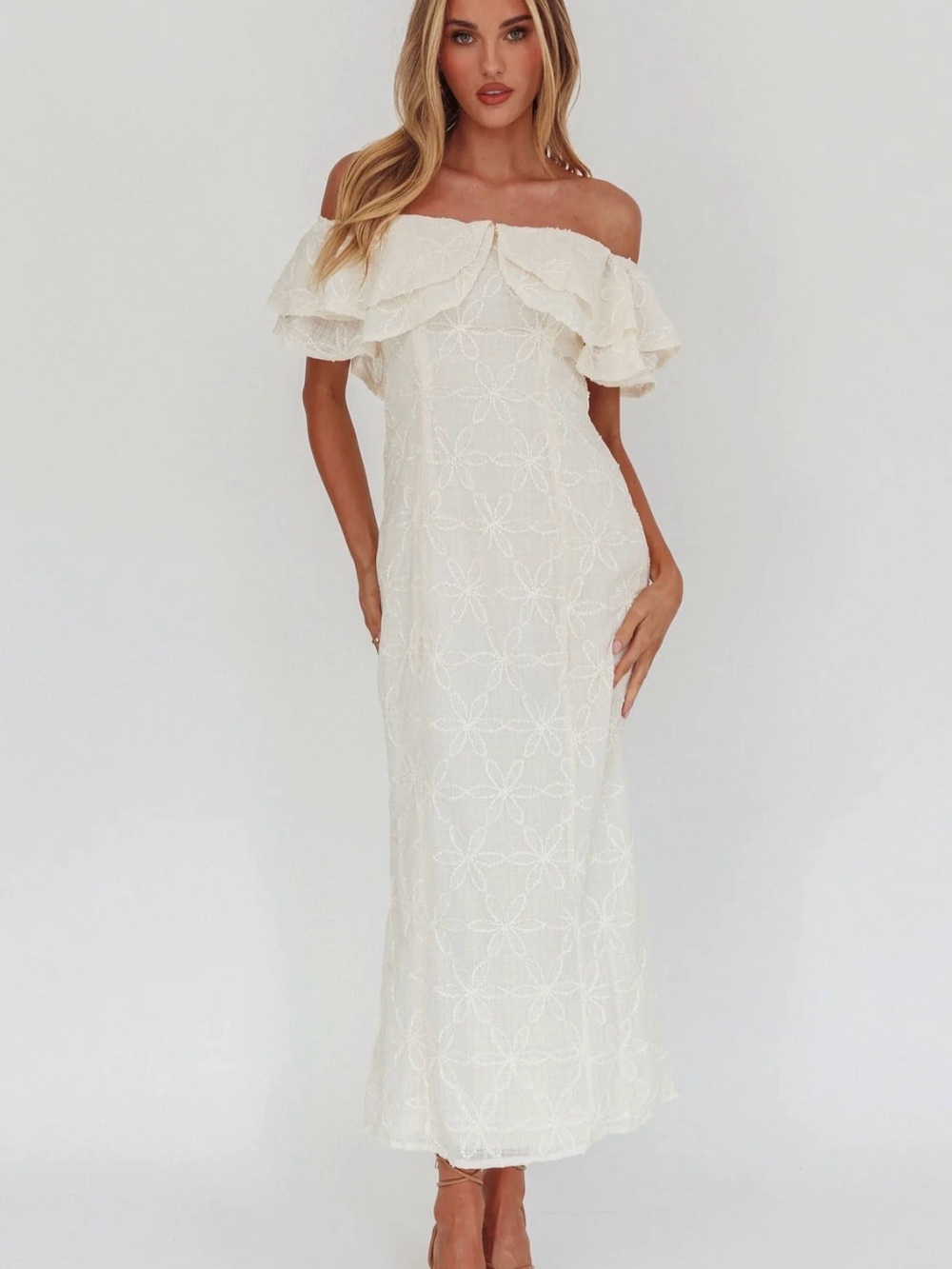 Selfie Leslie Cream Off-Shoulder Lace Maxi Dress